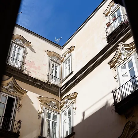 Palazzo Dello Spagnolo Νάπολη