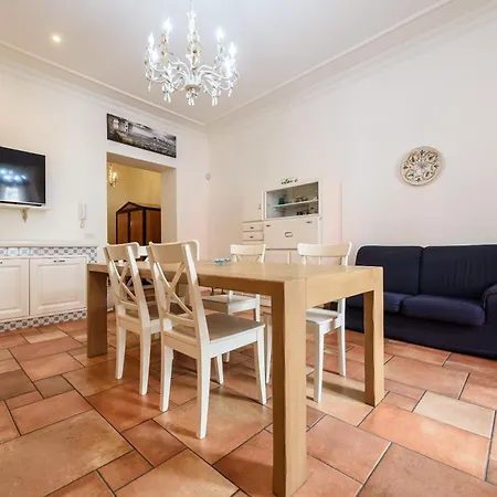 Palazzo Dello Spagnolo Apartmán Neapol