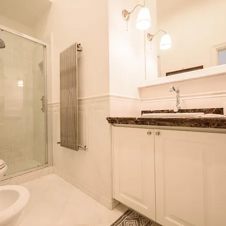 Palazzo Dello Spagnolo * 那不勒斯