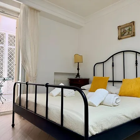 Palazzo Dello Spagnolo Apartamento Nápoles