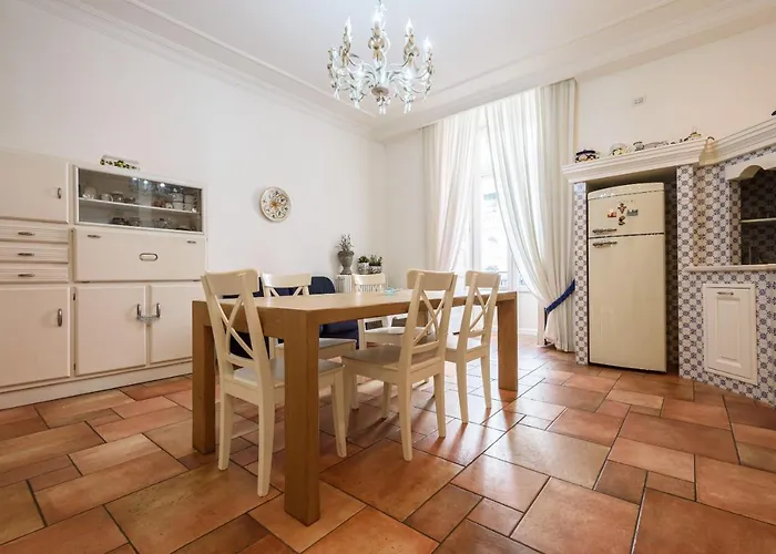 Palazzo Dello Spagnolo アパート ナポリ