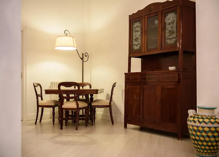 Palazzo Dello Spagnolo ナポリ