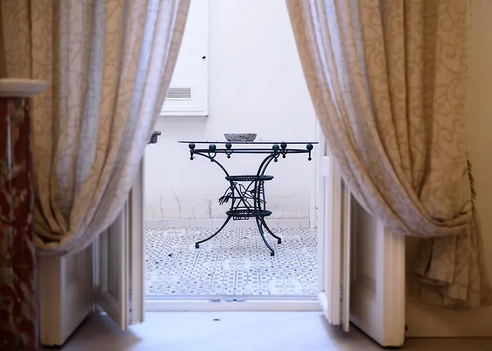 Palazzo Dello Spagnolo * ナポリ