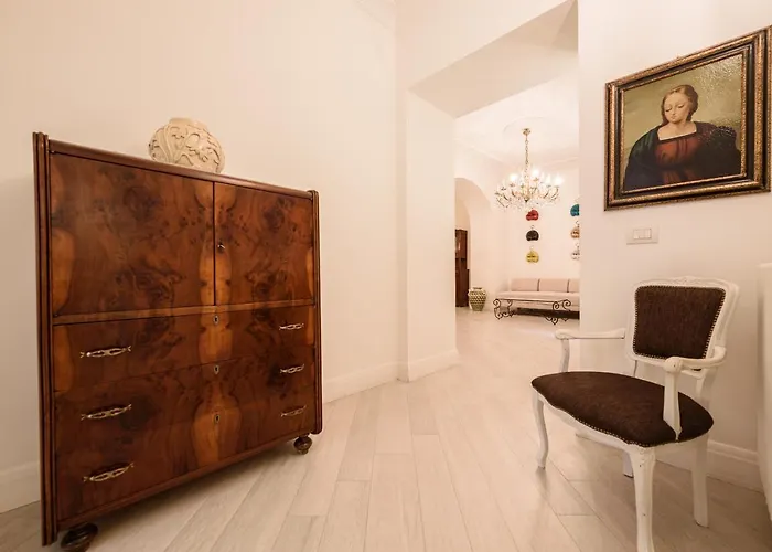 Palazzo Dello Spagnolo * ナポリ